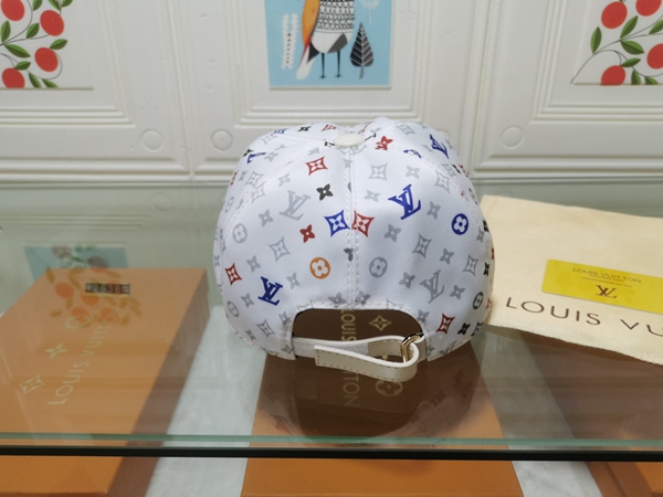 ブランド帽子側面デザイン